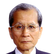 Prof_Komano_180