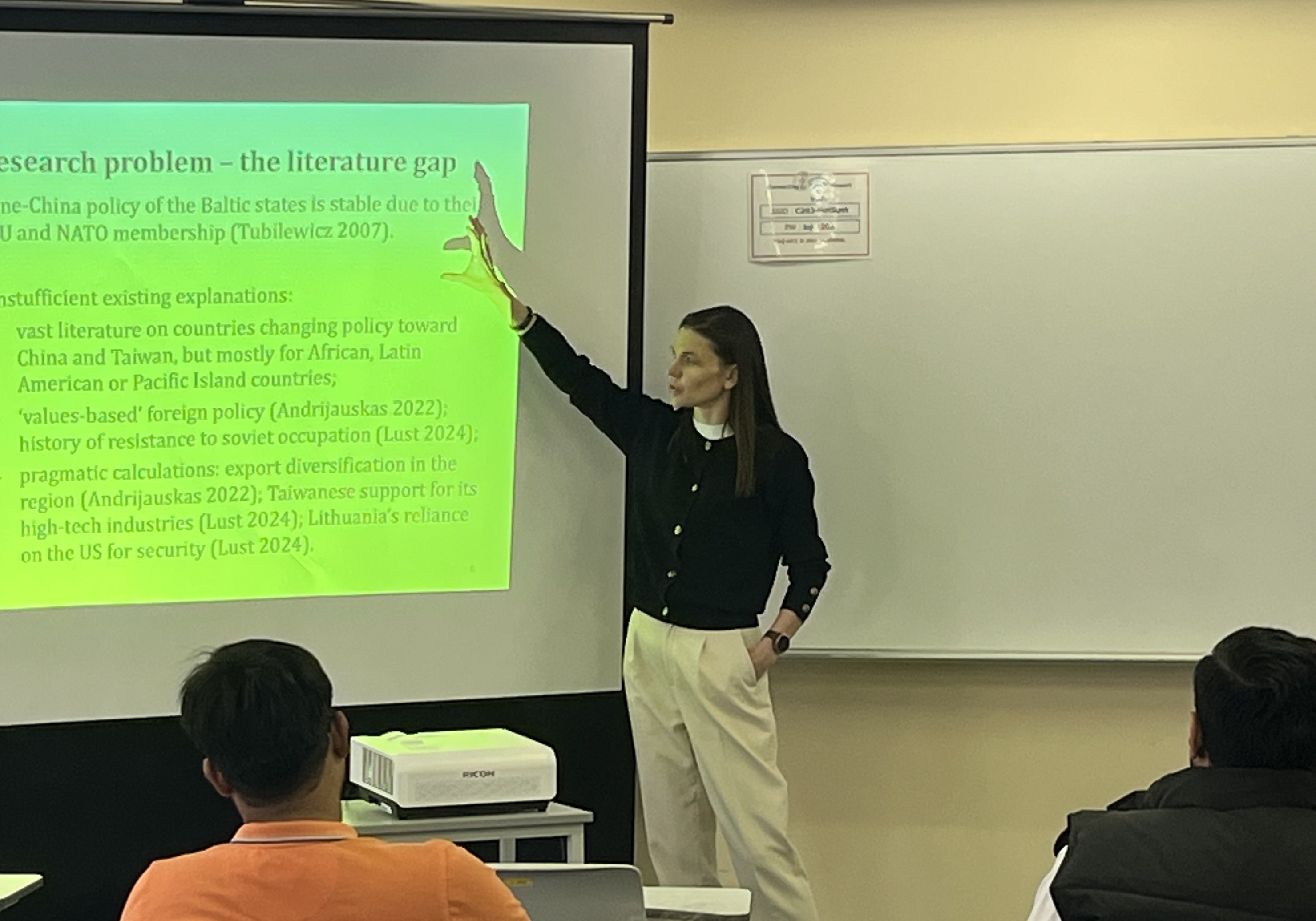 4月ランチセミナー：リトアニアの台湾代表処受け入れ決定をめぐって